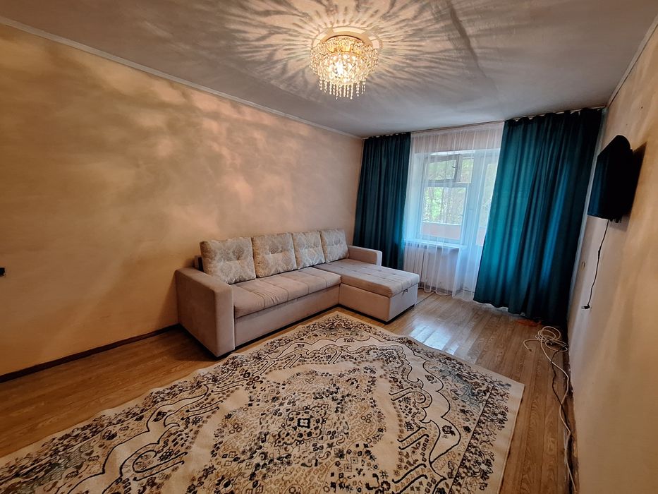 1 комнатная в центре и во 2 мкр каспи рэд