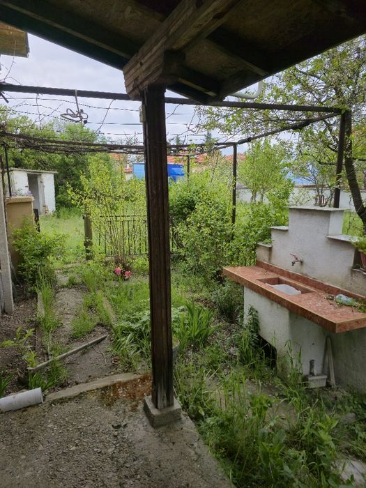 Продавам къща в с. Ясеново (Казанлък)