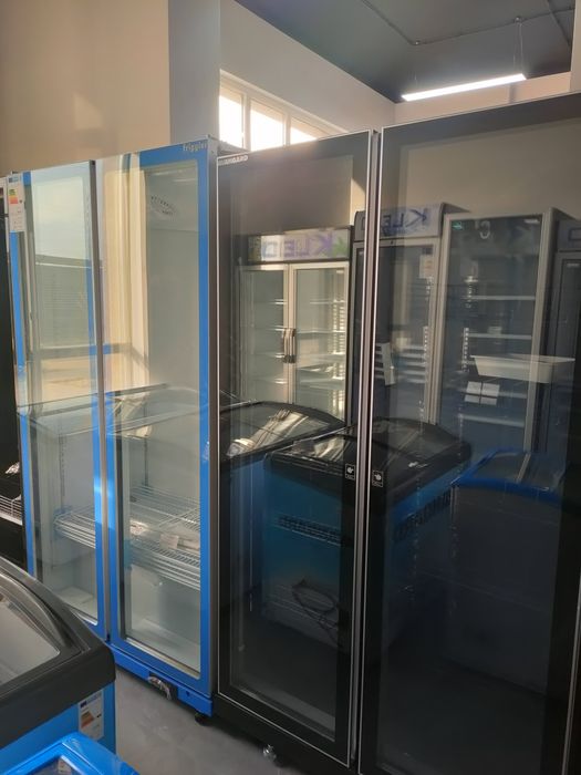 Витринный холодильник