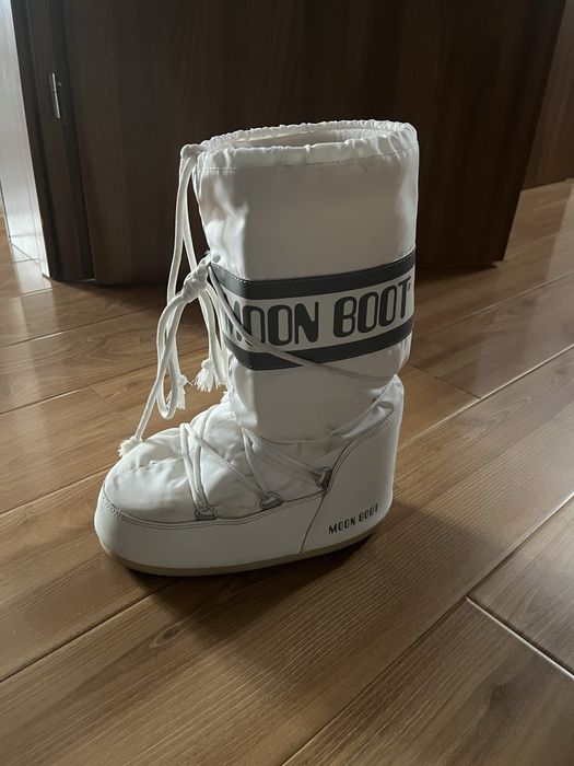 ghete moonboots