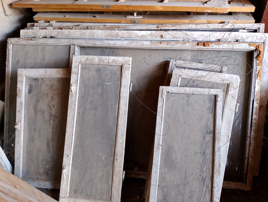 Есик терезе сатылады