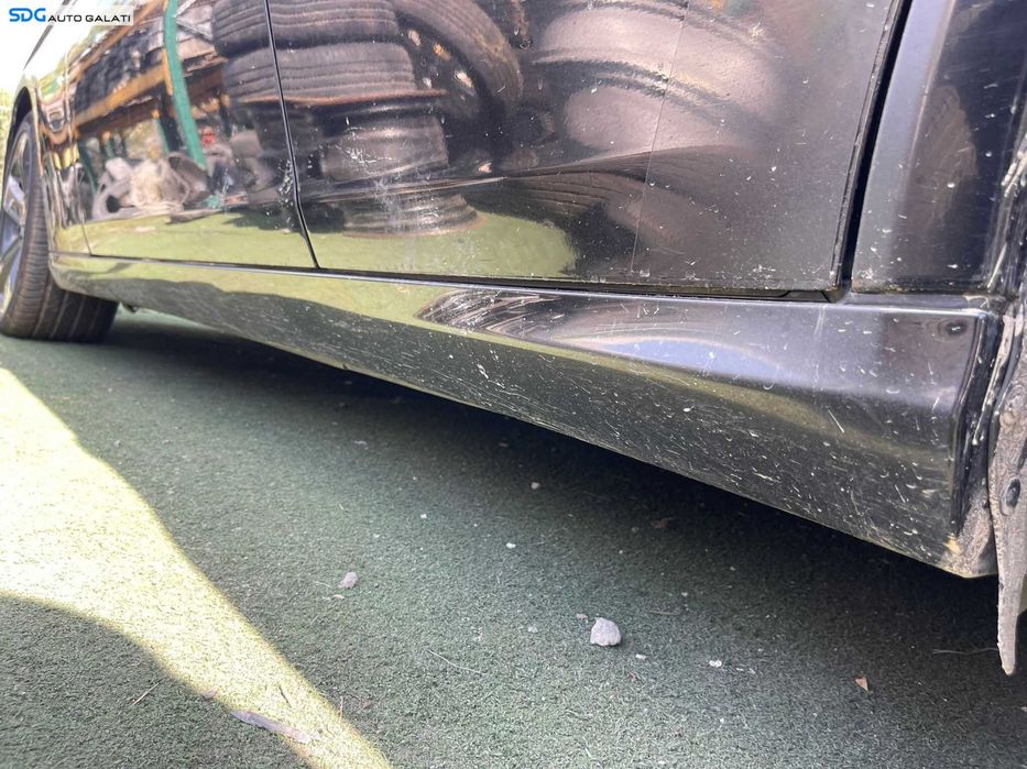 Prag Ornament Plastic Stanga Mercedes CLS C219 W219 2004 - 2010 Culoare C197 [C0275]