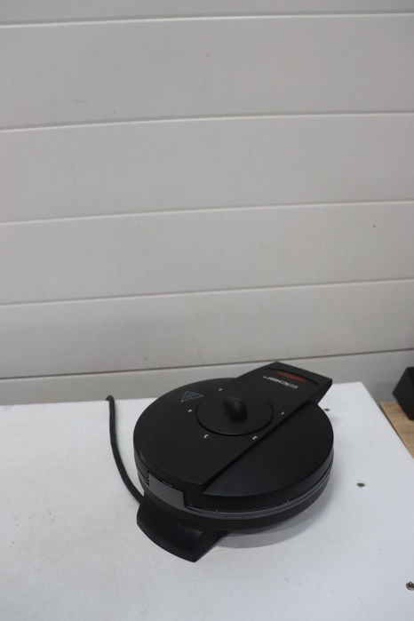Гофретник Cloer 1620 за класически гофрети във формата на сърце / 930 W / размер на гофретата 15,5 см /