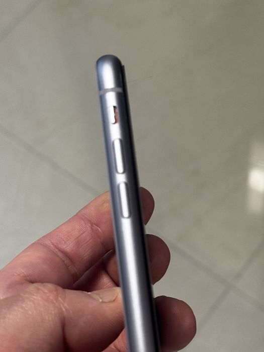 Iphone 11 64GB mov arata ca nou (nicio zgarietura)