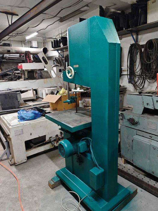 станок ленточнопильный.столярный(ленточный)