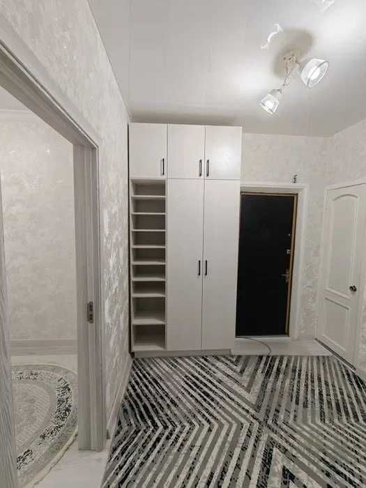 Сдаётся квартира Массив Ялангач 3-комнатная р-н Мирзо Улугбекский