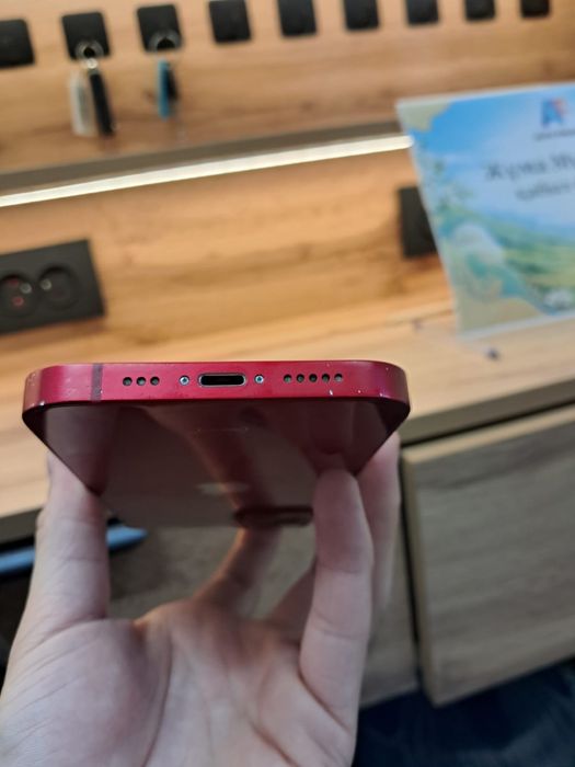 Продам Iphone 13, 128GB в хорошем состоянии