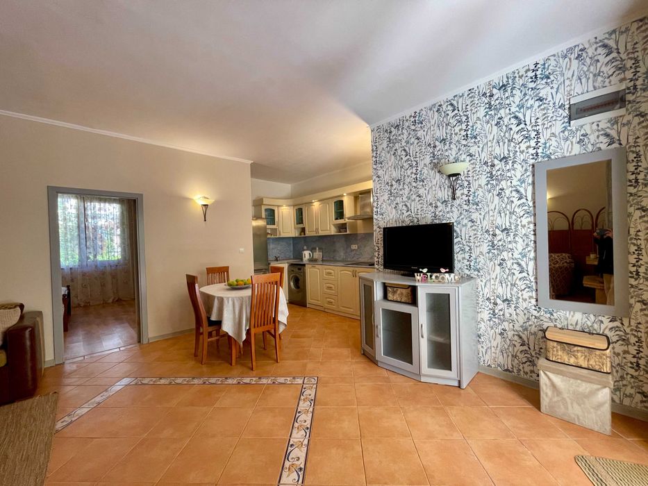 Продава се Двустаен апартамент в к.к. Елените - 72 кв.м за 1598 €/кв.м - Снимка #2