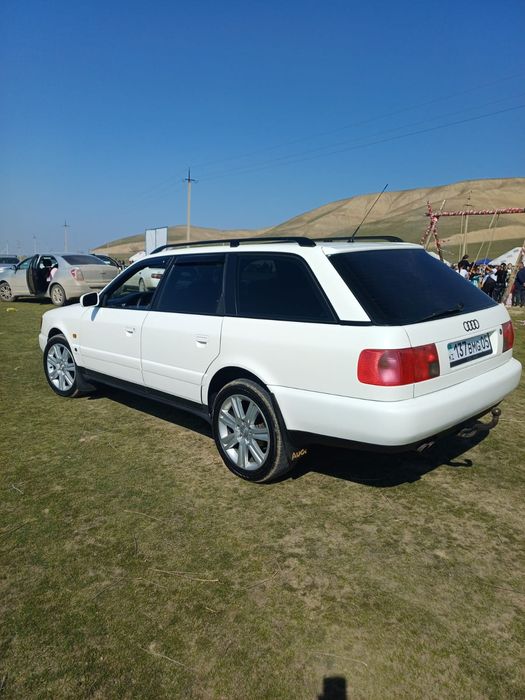 Ауди а6 универсал  1996год