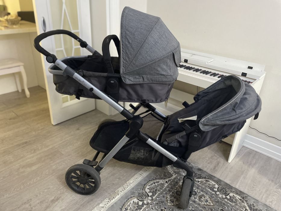 Продам коляску Evenflo Pivot Xpand для погодок