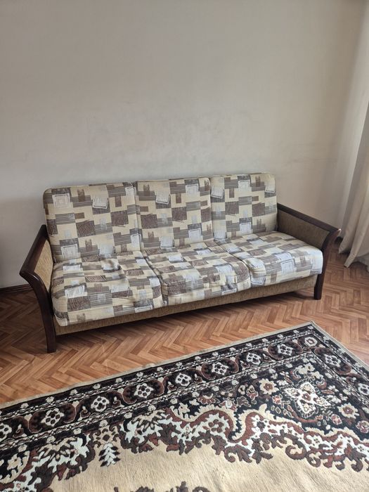 Продаю диван и 2 кресла