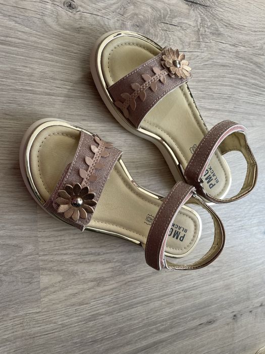 Детски сандали Primigi за момиче. 32 номер, 21 см стелка