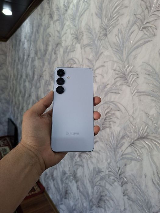 Samsung S25 Plus 12/256g sotiladi