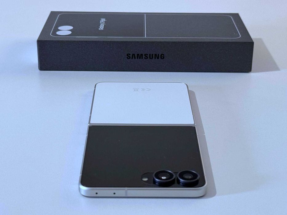 Бартер! НОВ! 36м.Гаранция. Samsung Galaxy Z Flip 8 Cream (Бял)
