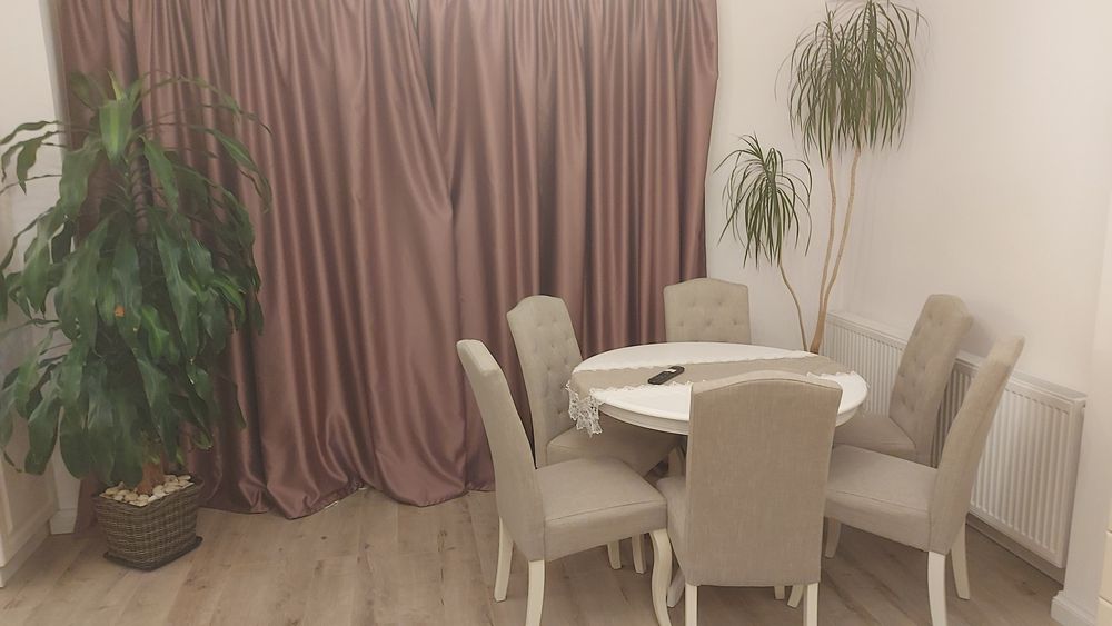 Dau spre închiriere apartament 2 camere Florești și loc de parcare