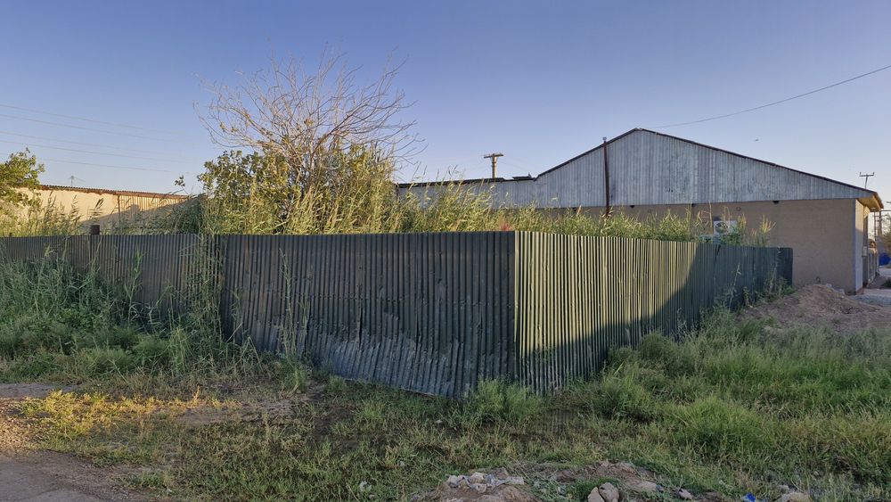 Участка сотилади