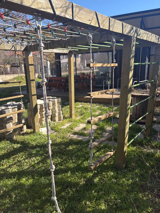 Детска катерушка / фитнес конструкция за двор