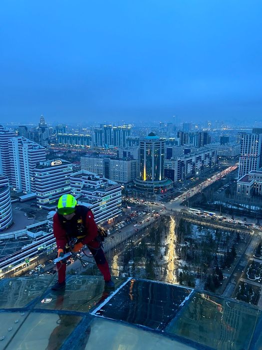 Услуги Альпинист Мойка окон