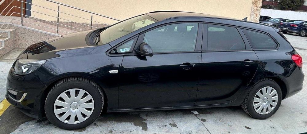 Opel Astra J 2013