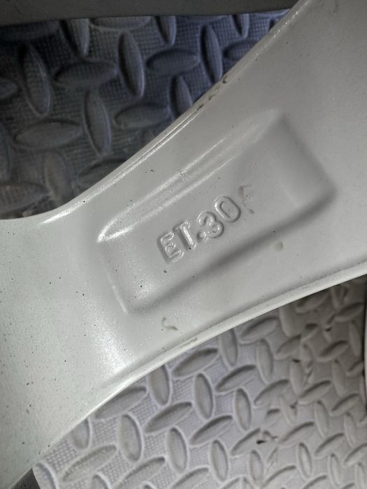 17 5х112 - Mercedes - C class-E class-S class-Glc-Clk-Cls-Glk и други