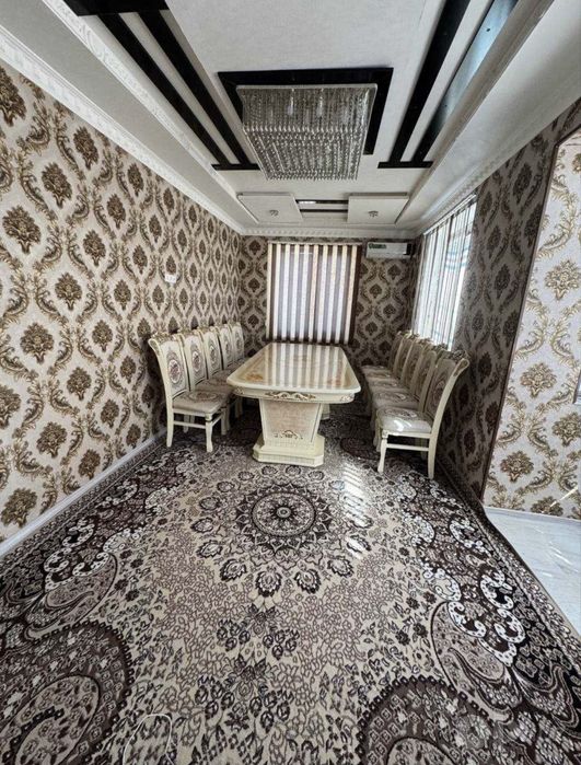 Слается 4х комнатная квартира Вокзал парк 550$