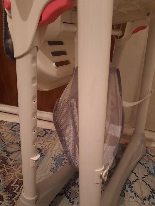 Продам стул для кормления новый