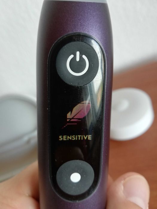 Oral B iO 8 лилава