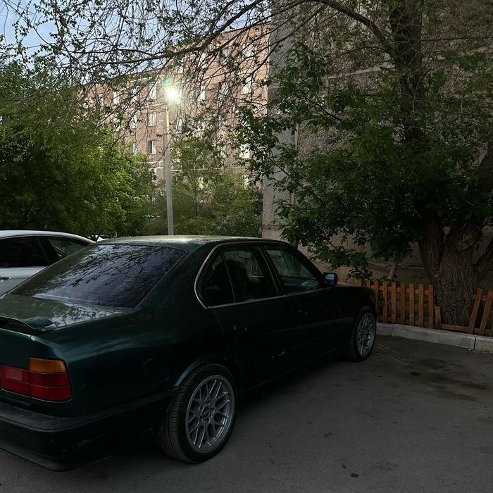 Продам bmw 525i!