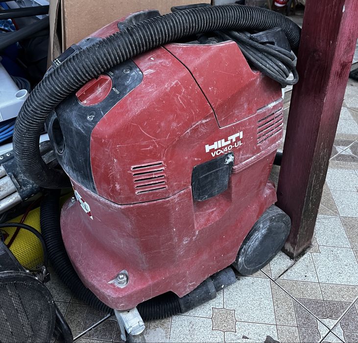 Aspirator industrial cu autoscuturare HILTI VC 40-U