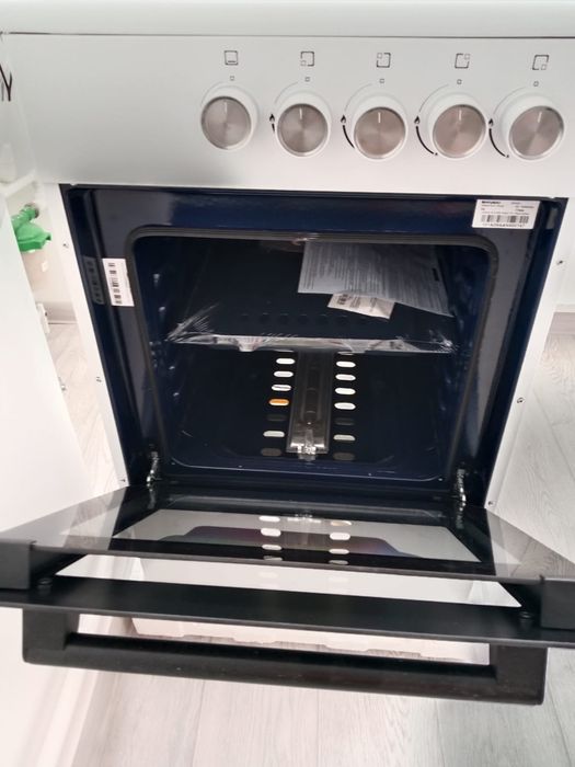 Продам газ плиту