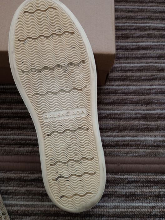 Papuci balenciaga purtați de doua ori