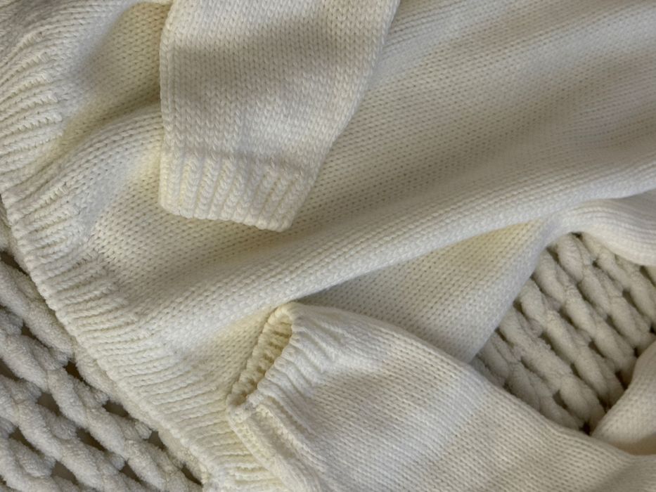 Нов млечен пуловер one size