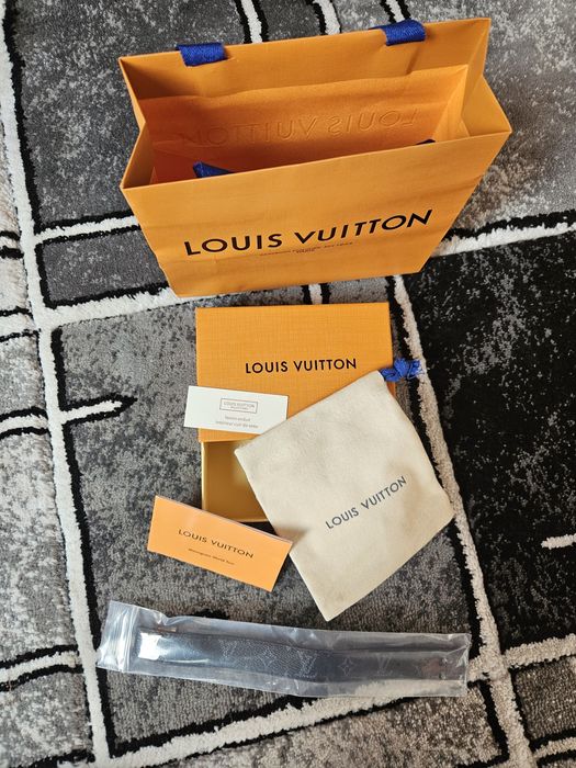 LV Slim Bracelet M6456E