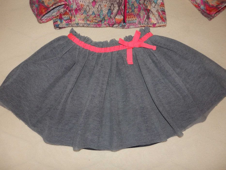 Елек и блузка за малка госпожица