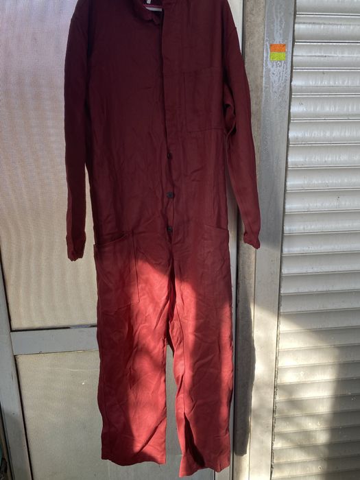 Combinezon de lucru in diferite activitati