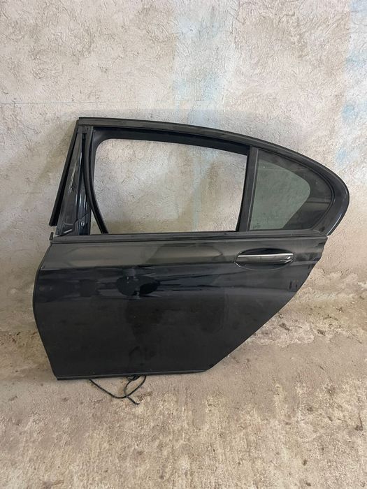 Usa stanga spate BMW seria 7 G11