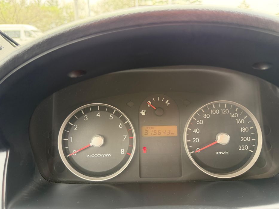 Продаю машину Hyundai Getz