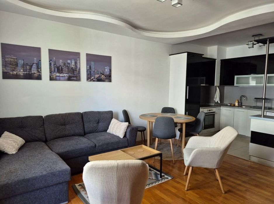 Дава се под наем Двустаен апартамент в София, Младост 3 - 70 кв.м за 650 € - Снимка #1