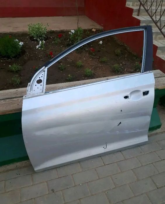 Дверь Хендай Солярис.