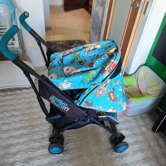 Продавам лятна количка ,,cybex jeremy scott"