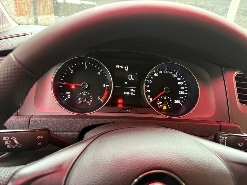 VOLKSWAGEN Golf 2014 — imagine 5