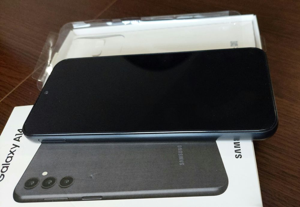 Смарт телефон Samsung A14