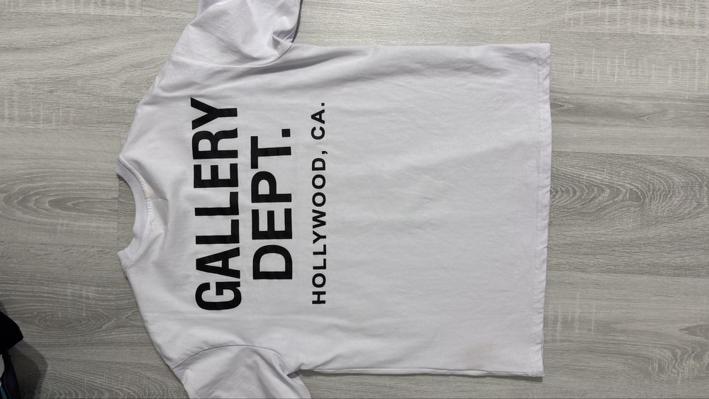 Тениски Gallery Dept