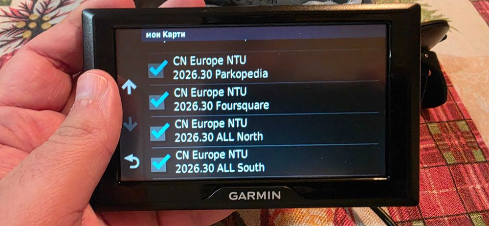 Навигация Garmin Drive 5 Pro карти за цяла Европа като нова в кутия