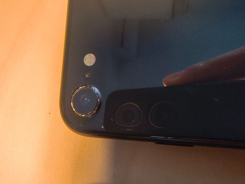 Vănd Iphone SE 2020