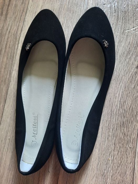 Продам балетки новые