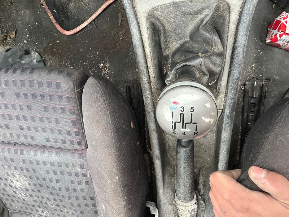 На части или цяла Astra G 2.0 101дизел