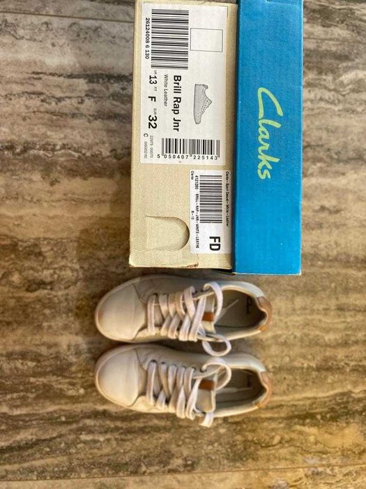Pantofi din piele Clarks masura 32