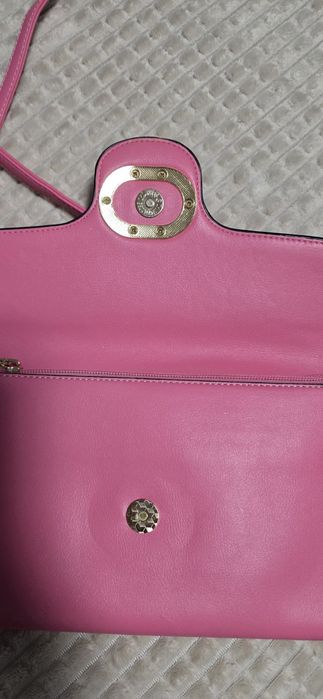 Нова.  Дамска оригинална  чанта  Gucci Petite GG / Interlocking G).