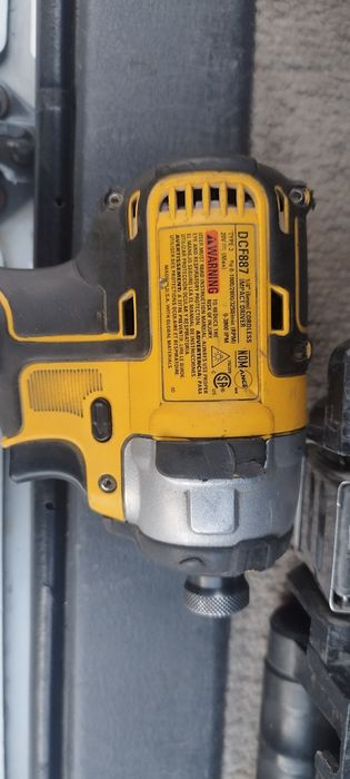 Продам комплектом ОРИГИНАЛ Dewalt